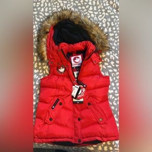 Canada Weathergear Vest with detachable hood. New with tags. Sz Medium.